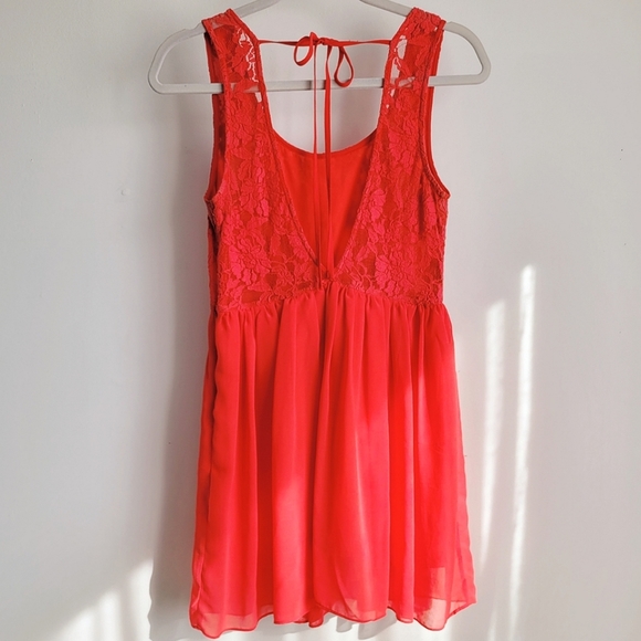 Forever 21 - Picture 2 of 3